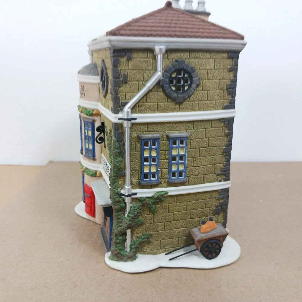 Dept 56 Dickens Village Kings Road Post Office 5801-7 Porcelain Christmas House